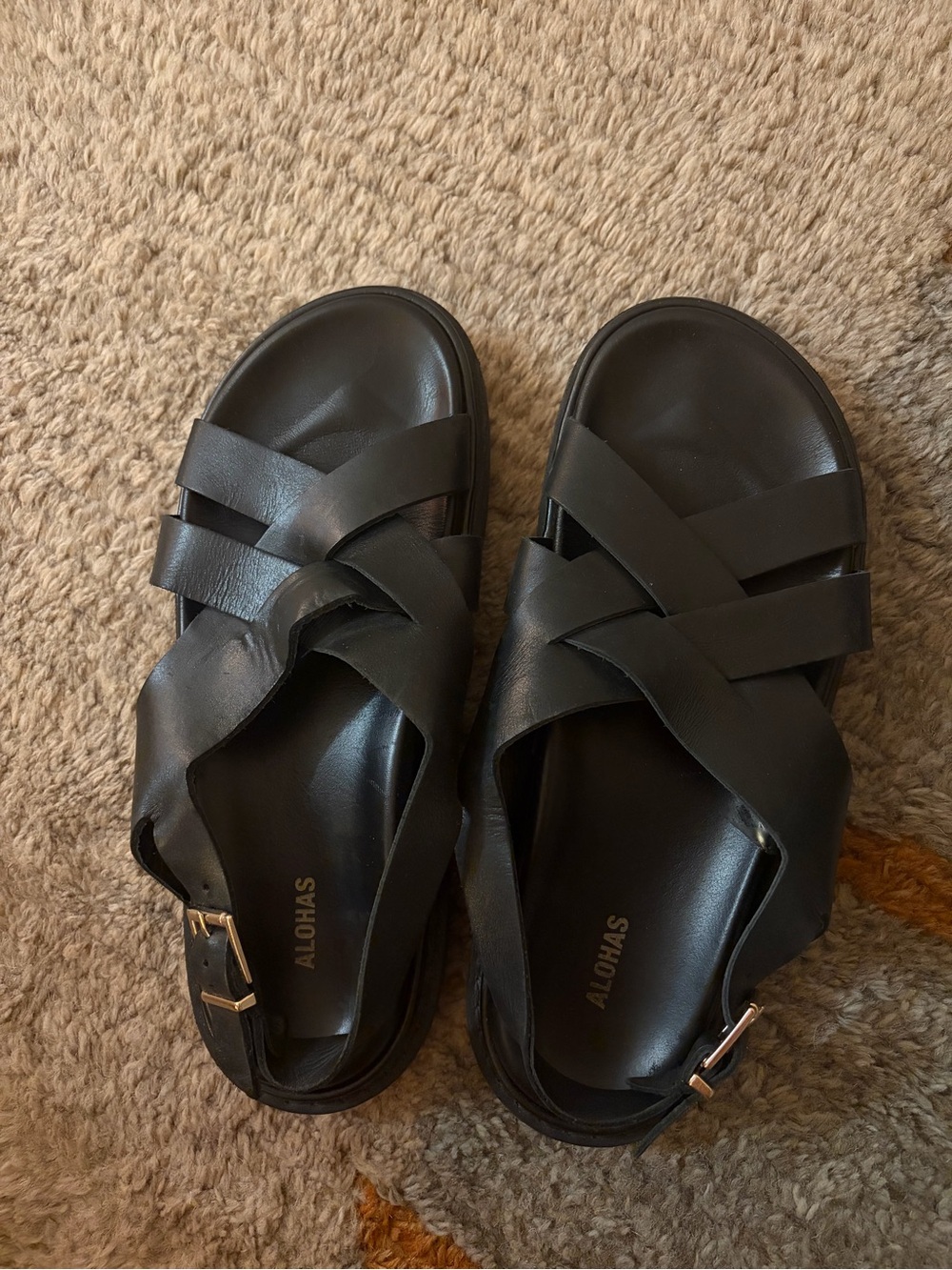 ALOHAS Black Crisscross Strap Sandals with Gold Buckles